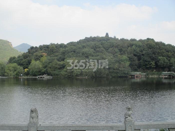 2015年10月联合畔上居项目周边环境