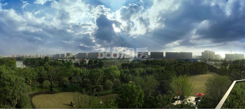 融创河滨之城项目阳台景观实景图