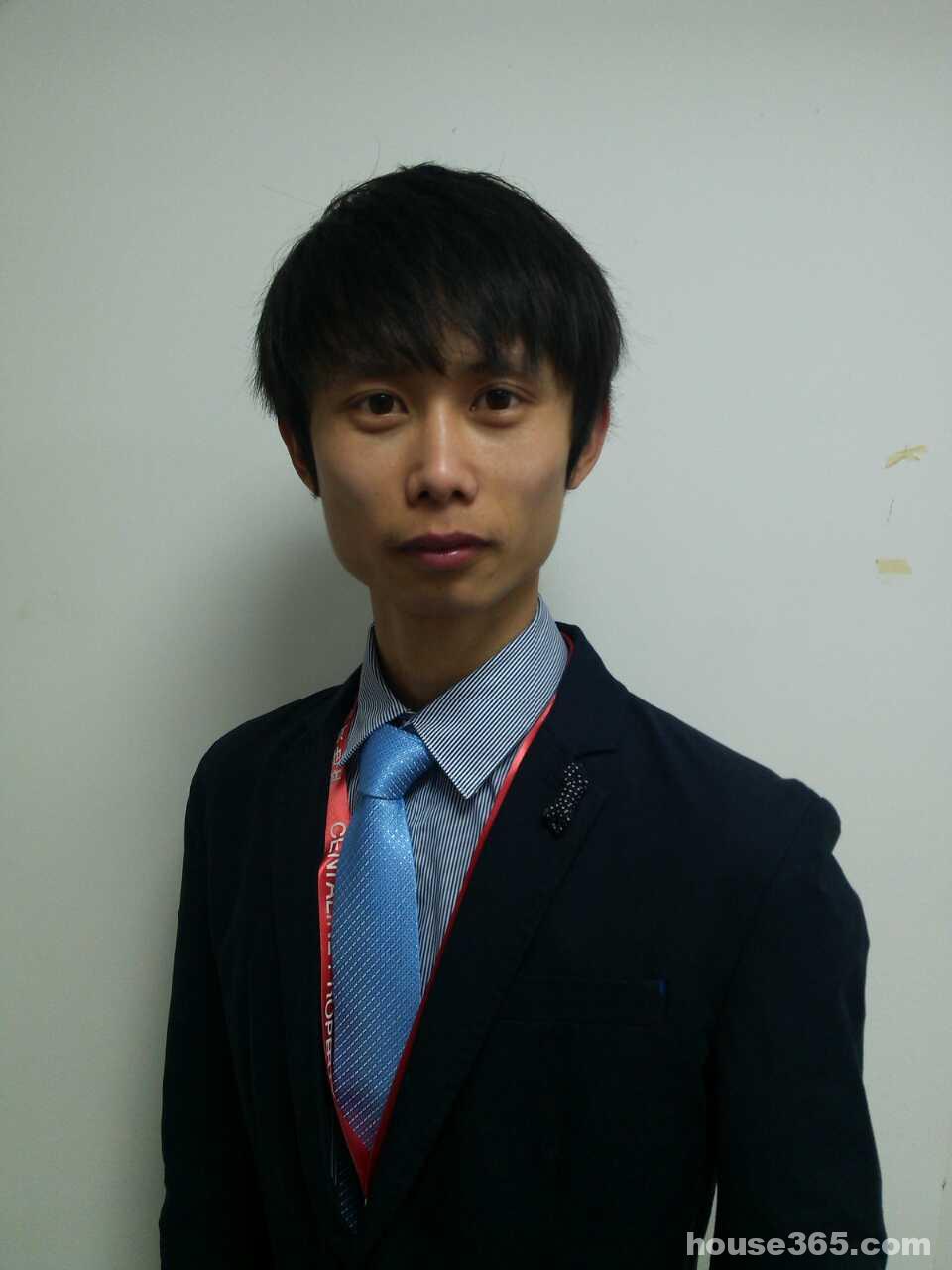 李川lv1 所属公司:中原地产凯旋分行 联系电话: 13862488929 &nbsp;我